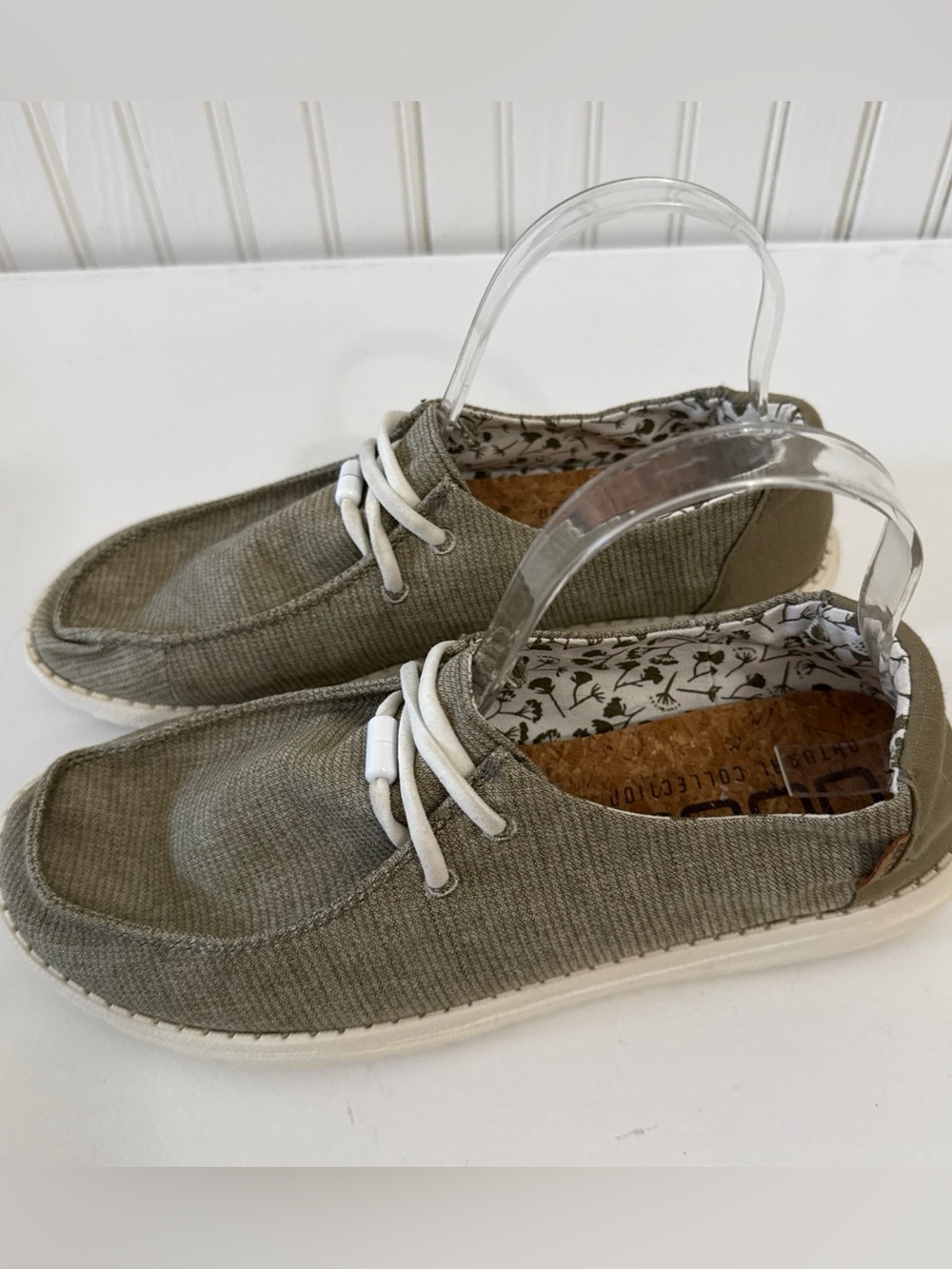 Hey Dude Wendy L Linen Women's Size 9 Loafer Slip on Comfort Casual Shoes Olive